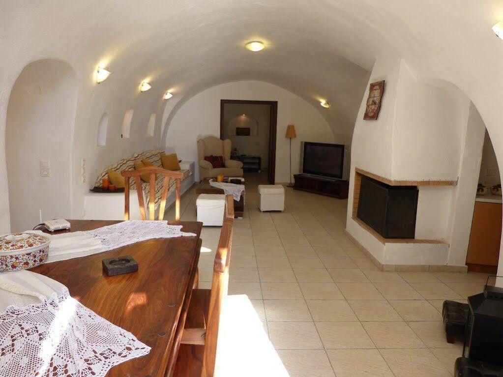 Villa Iridanos Cave House Megalokori Exterior foto